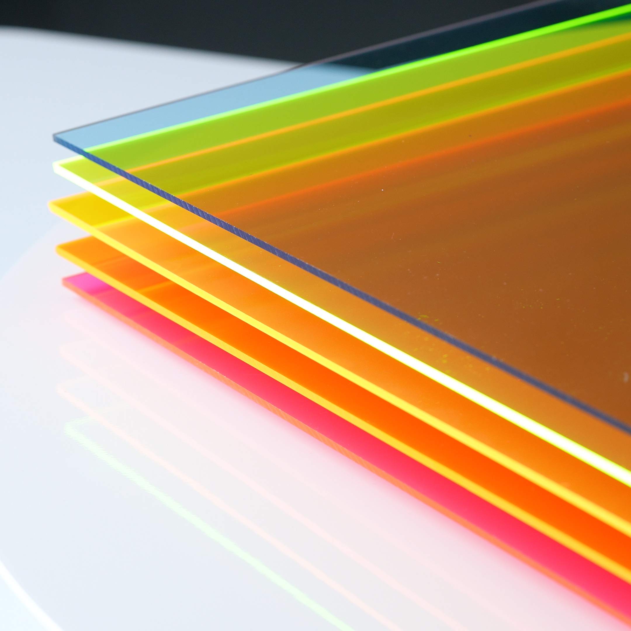 Gefärbte Acrylplatten  Gefärbte Acrylplatten